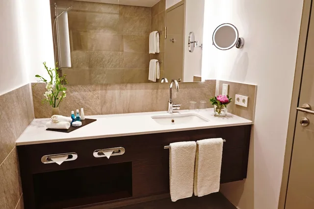 غرفة سوبيريور بسرير كوين، Steigenberger Hotel Koln 5/5