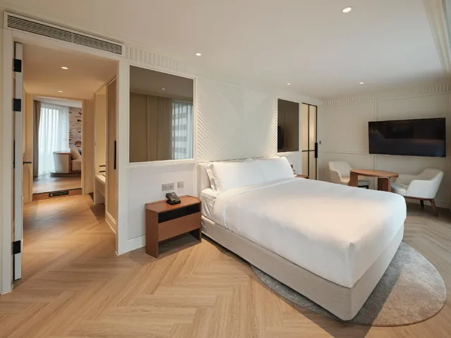 Kids Suite, Twin Beds, King Bed, City View، Grand Josun Busan 2/2