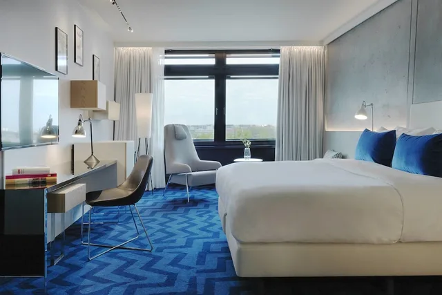 غرفة بسرير كينج، RENAISSANCE WARSAW AIRPORT HOTEL 7/9