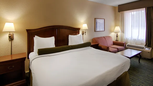 غرفة قياسية بسرير كينج لذوي الإعاقة، Best Western Point South 6/10