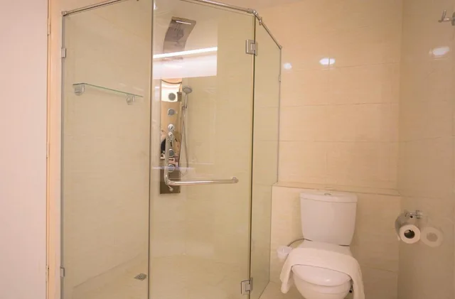 Magnificent, Suite، Ixora Hotel Penang 7/9