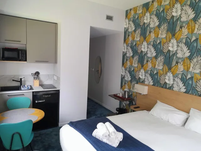 استوديو كومفورت بسرير كوين بإطلالة على الحديقة بمطبخ صغير، The Originals City, Ara Hotel, Landerneau 2/3