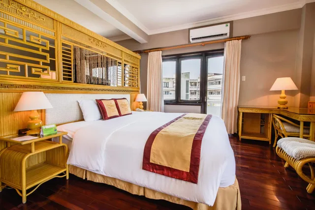 جناح جونيور بسرير كوين، Huong Giang Hotel 2/2