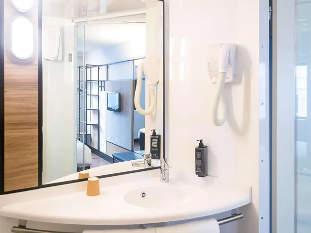 Standard, Single Bed, Ibis Paris Cdg Airport 7/9