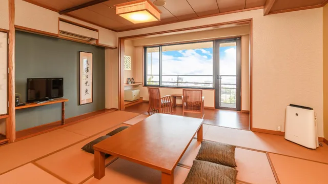 غرفة يابانية بإطلالة على البحيرة، Satoyu Mukashibanashi Yuzanso Ryokan 1/1