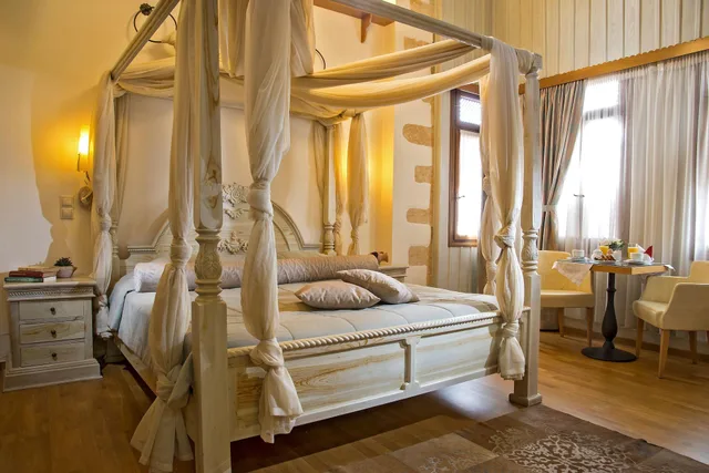 جناح ديلوكس بغرفتي نوم بحوض جاكوزي، Hotel Ionas 3/4