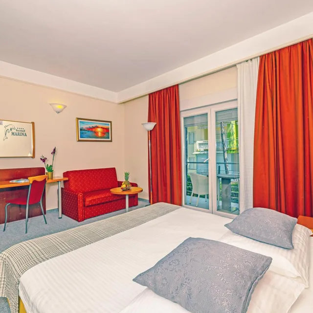 غرفة بسرير مزدوج بإطلالة على المتنزه، Hotel Marina 4/6
