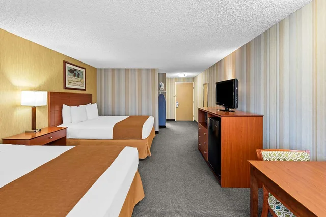 غرفة بسريرين كوين لذوي الإعاقة، Best Western Cascadia Inn 2/3