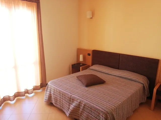 غرفة ثلاثية بثلاثة أسرّة، Cerri Hotel 5/8