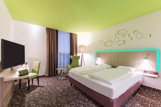 غرفة قياسية بسرير كينج، Park Inn By Radisson Neumarkt 2/5