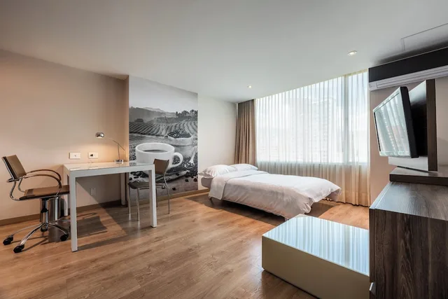 جناح بسرير كوين، HOLIDAY INN EXPRESS MEDELLIN 10/10