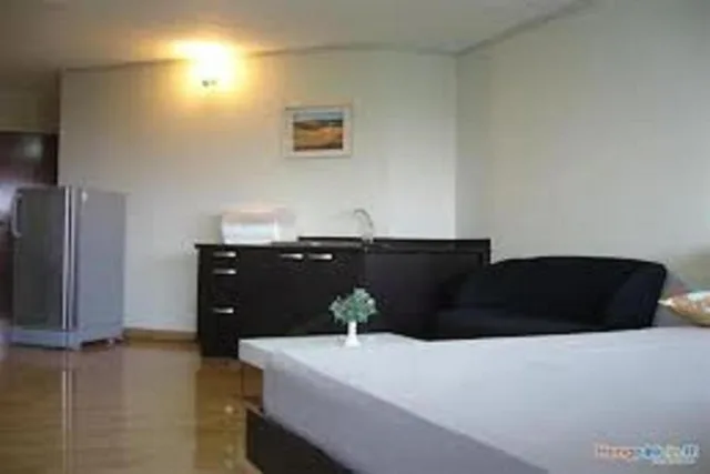 Standard, Queen Bed, Poppular Palace Don Mueang Bangkok 1/2