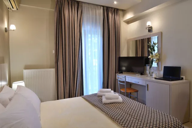غرفة قياسية بسريرين منفصلين، Four Seasons Skg Thessaloniki 8/10