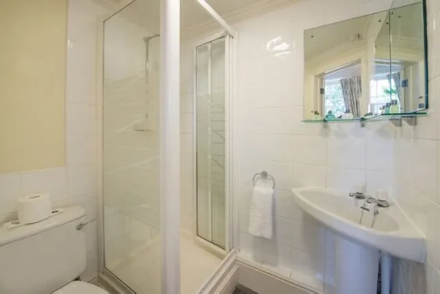 غرفة مريحة مفردة، Bartley Lodge Hotel 9/9