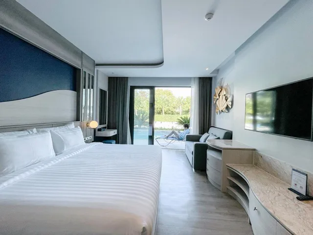 Deluxe, Double or Twin Bed, Pool Access، Seabed Grand Hotel Phuket 1/10