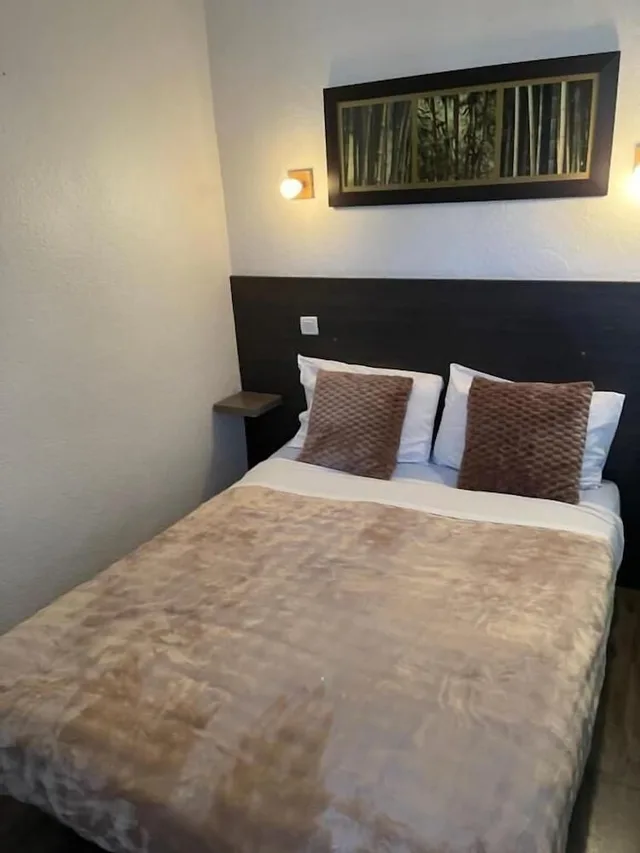 Standard, Double Bed, Hotel Clair Logis 4/8