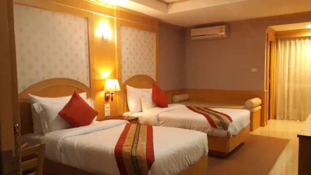 غرفة قياسية بسريرين منفصلين، The Lion King Hotel 1/2