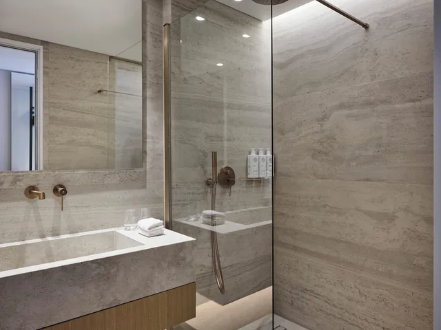 غرفة تنفيذية بسرير كينج بجاكوزي، NUR Aparthotel Athens 4/5