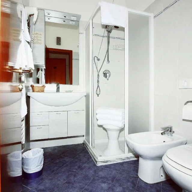 Room, Triple, Side Sea View, Balcony، Hotel Siesta 1/2
