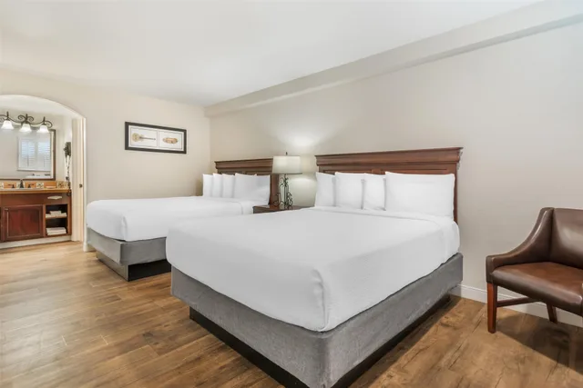 غرفة بسريرين كوين لذوي الإعاقة، Best Western Rose Garden Inn 1/6