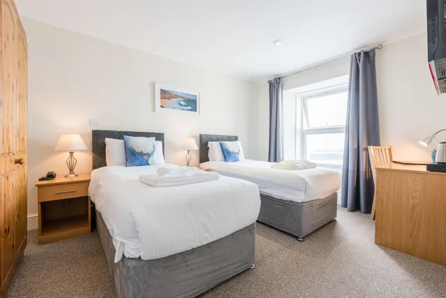 غرفة بسريرين منفصلين، The Lands End Hotel 3/5