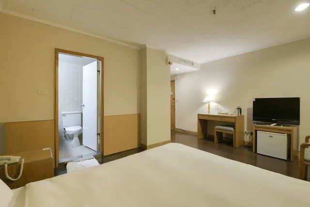 1 Bedroom, Economy, Double Bed, No Window, Back Home Hotel 1/2
