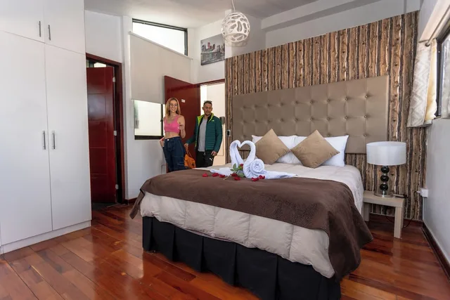شقة ديلوكس بسريرين كينج بشرفة بـ4 غرف نوم، Hotel R House Cusco 5/10