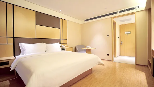 Room, Queen Bed, with View, JI Hotel Chengdu Chunxi Road Taikoo Li 3/3
