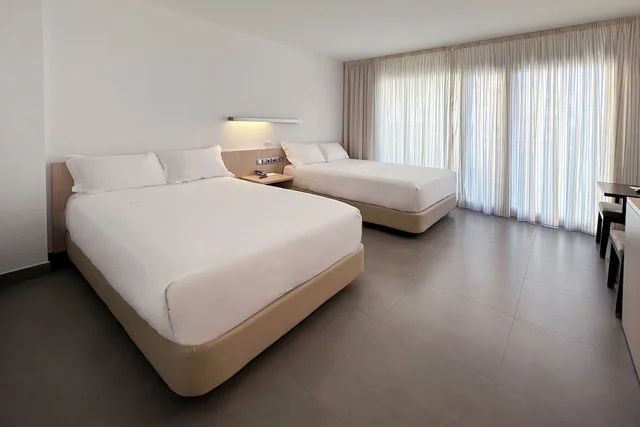 Room, Triple, 2 Double Beds, Acuazul Hotel 1/6