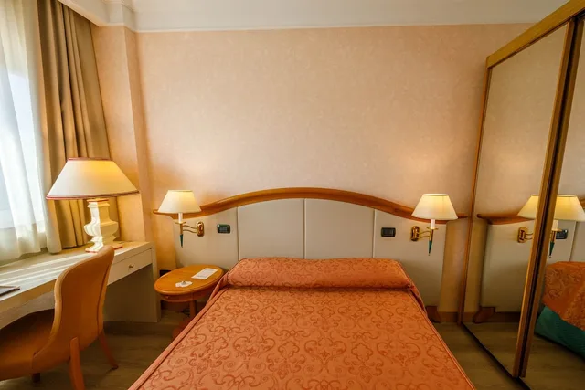غرفة كلاسيكية ثلاثية، Perugia Plaza 4/8