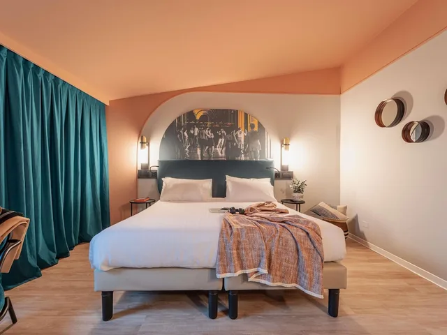 غرفة ديلوكس بسرير مزدوج بشرفة، MERCURE BOLOGNA CENTRO 2/5