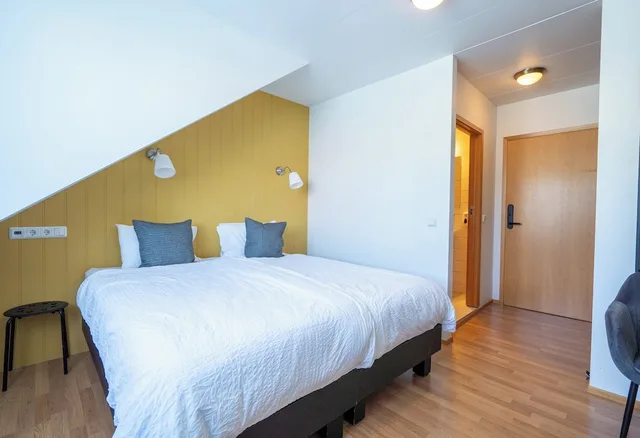 غرفة ثلاثية بثلاثة أسرّة، Hotel Breiodalsvik 5/10
