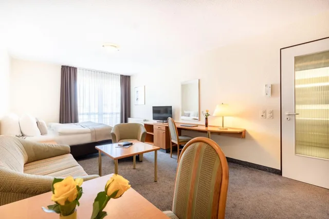 غرفة قياسية ثلاثية، acora Leipzig Living the City 2/2