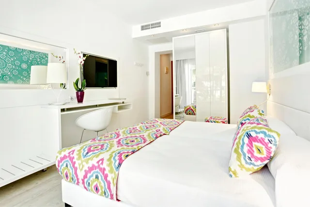 غرفة سوبيريور بسريرين منفصلين، Grupotel Ibiza Beach Resort - Adults Only 3/6