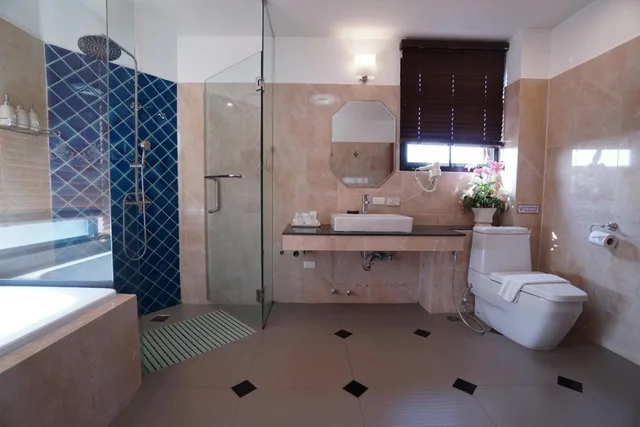 Deluxe, Suite, Balcony, Baan Huen Phen 9/10