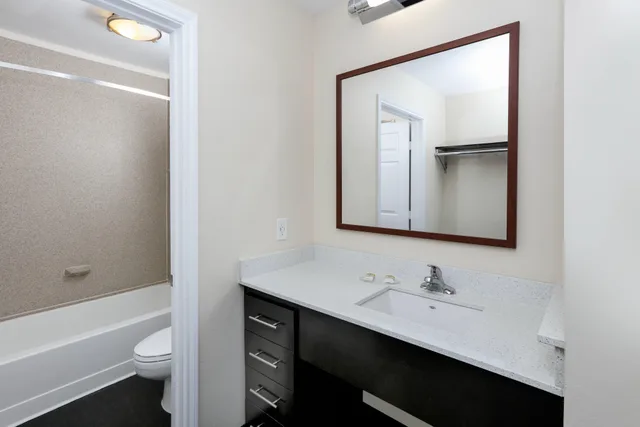 1 Bedroom, Suite, 1 Queen and 1 Double Bed, Candlewood Suites Dallas Market Cntr-Love Field 2/2