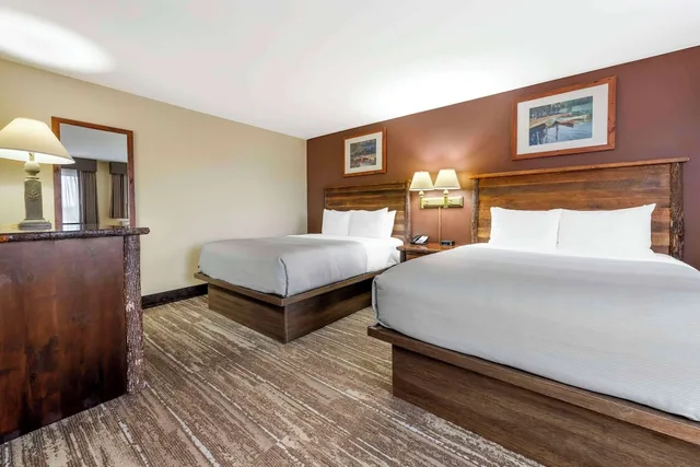 غرفة بسريرين كوين لذوي الإعاقة، Quality Inn Ashland Lake Superior 1/2