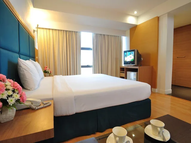 غرفة ديلوكس بسرير مزدوج، MAYFLOWER GRANDE HOTEL HAT YAI 2/2