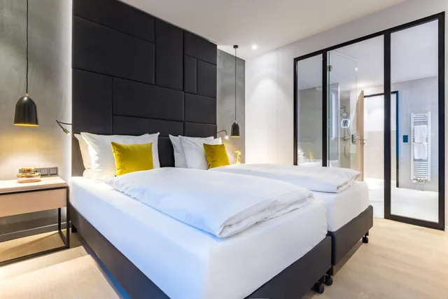 جناح جونيور، RADISSON BLU HOTEL, MANNHEIM 2/5