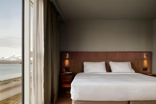 3 Bedrooms, Deluxe, Suite, Apartment, 3 King Beds، Skald Hotel Akureyri, Curio Collection by Hilton 2/5