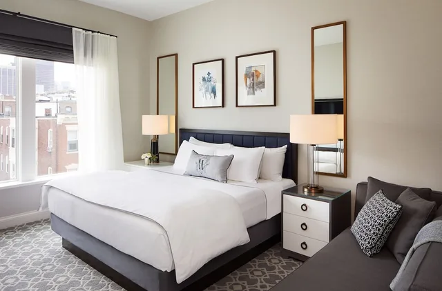 Capsule, King Bed, City View، Whitney Hotel Boston 1/2