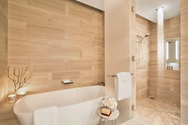 جناح بسرير كينج بشرفة، Park Hyatt New York Hotel 1/1