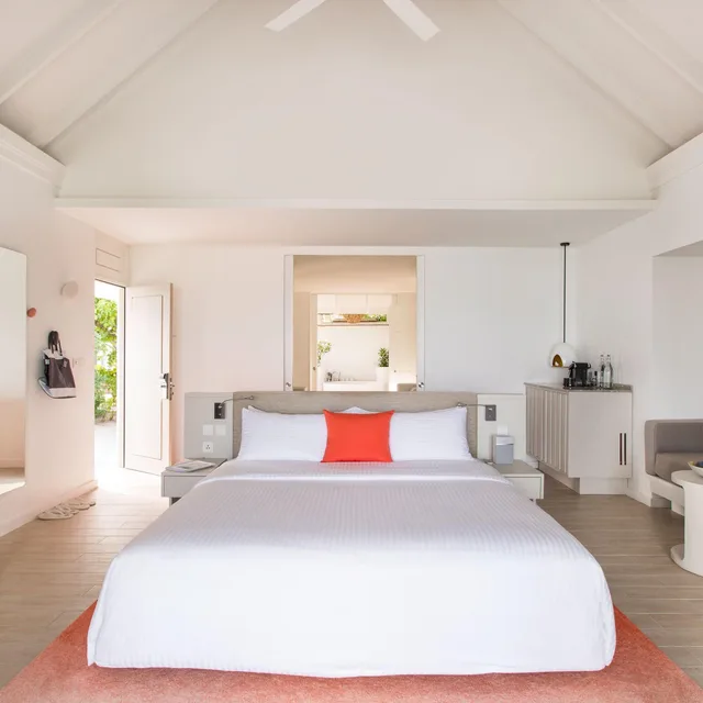 Room, Beach Front, Private Infinity Pool، LUX South Ari Atoll 3/4