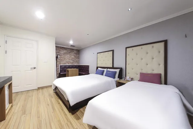 غرفة ديلوكس بسريرين منفصلين، Central Hotel 4/10