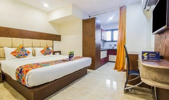 غرفة بريميوم بسرير كوين، Fabhotel Corporate Crown Ii Koramangala 1/3