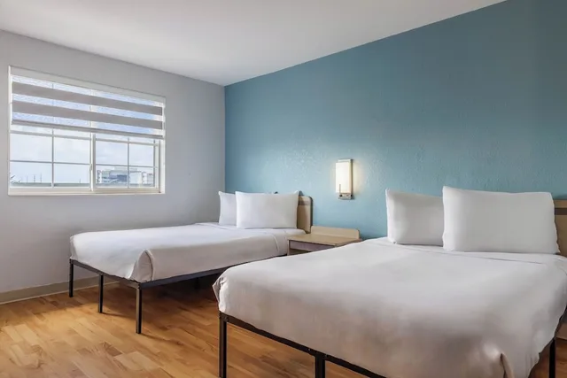غرفة قياسية بسريرين مزدوجين، Studio6 Mississauga, ON - Toronto 1/7