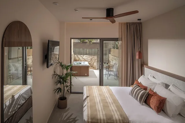 Urban, Double Bed, Outdoor Jetted Tub، Enorme Infinity Beach 3/10