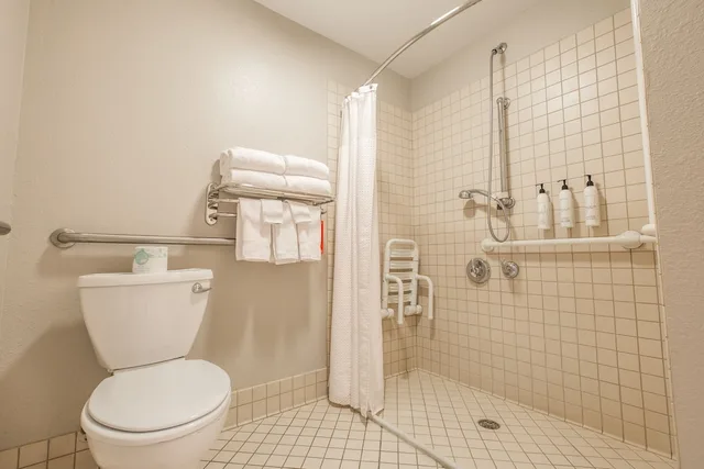 استوديو بسرير كوين مع أريكة، TownePlace Suites Laconia Gilford 4/5