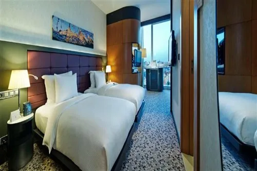 غرفة بسرير مزدوج أو سريرين منفصلين بإطلالة على البحر، Doubletree By Hilton Hotel Istanbul - Moda 3/4