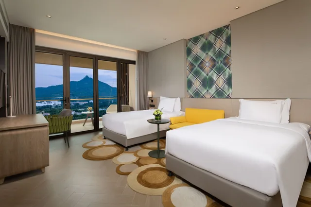 غرفة بريميوم بسريرين منفصلين، Holiday Inn Resort Qionghai Guantang 2/10
